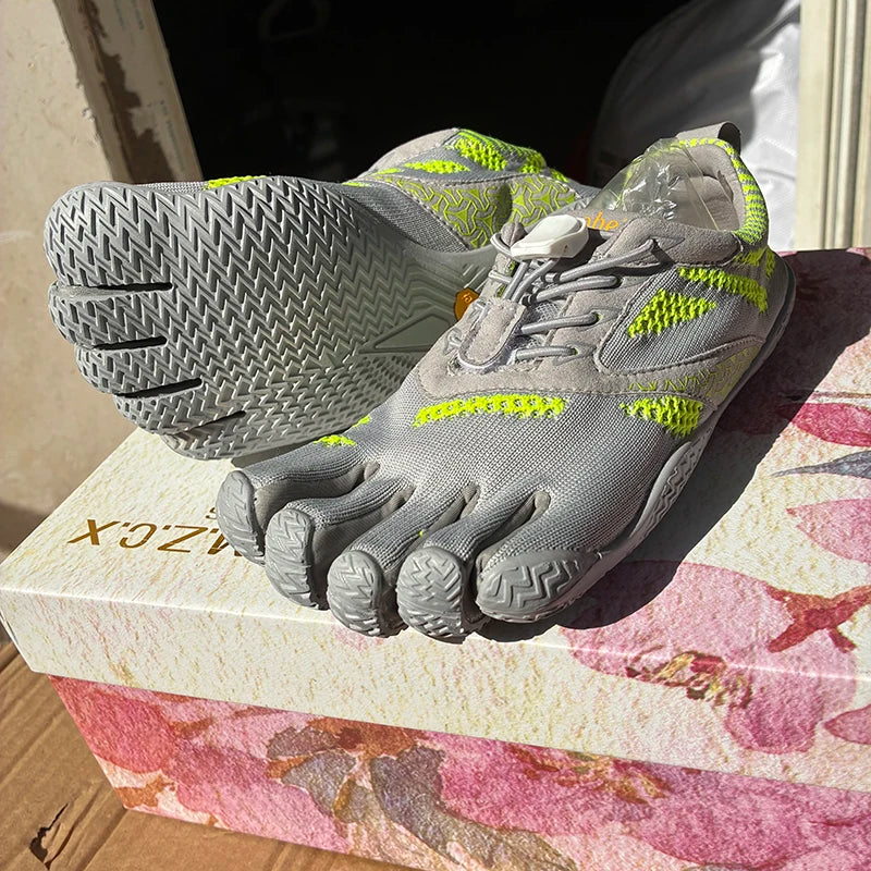 Split Toe Shoes FiveFingers Casual Sneakers Women Safety Walking Shoes Climbing Shoes Unisex Men Fitness Yoga Mesh Water Sneaker