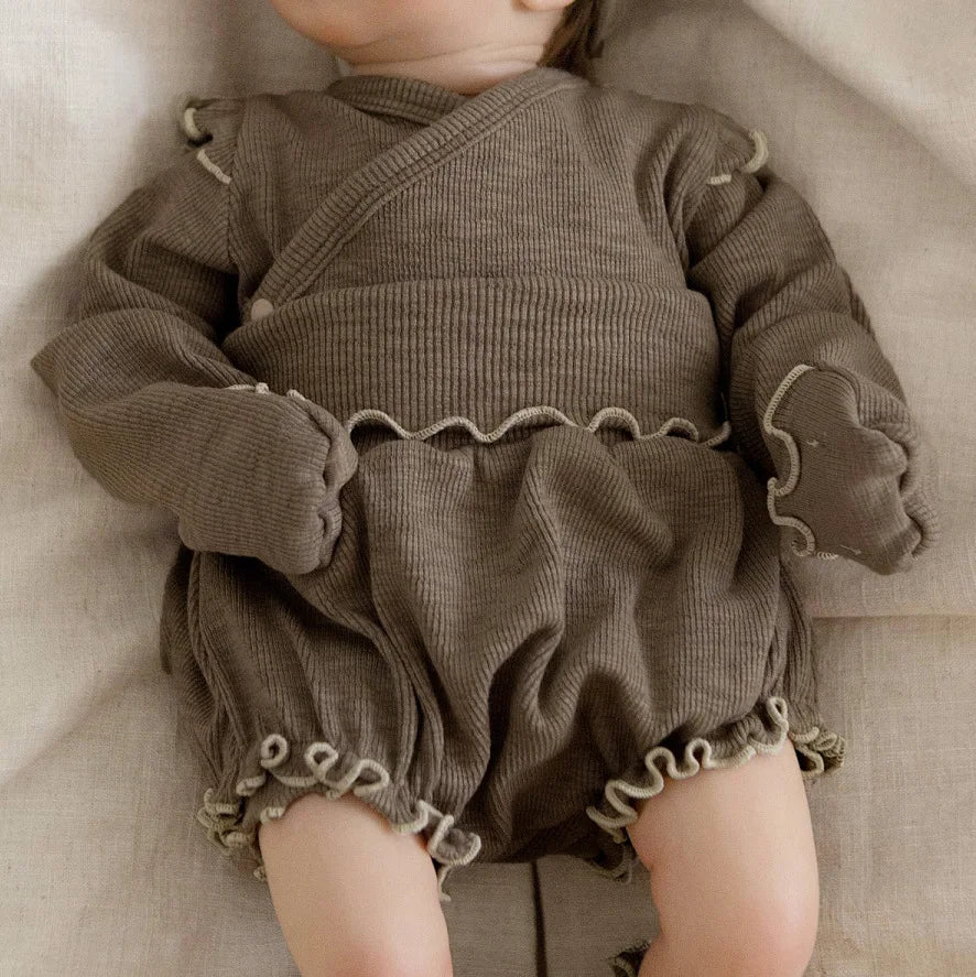 6738 Baby Clothing Set 2025 Autumn New Baby Girl's Home Suit Flying Sleeve Top+High Waist Belly Shorts Pajamas Set