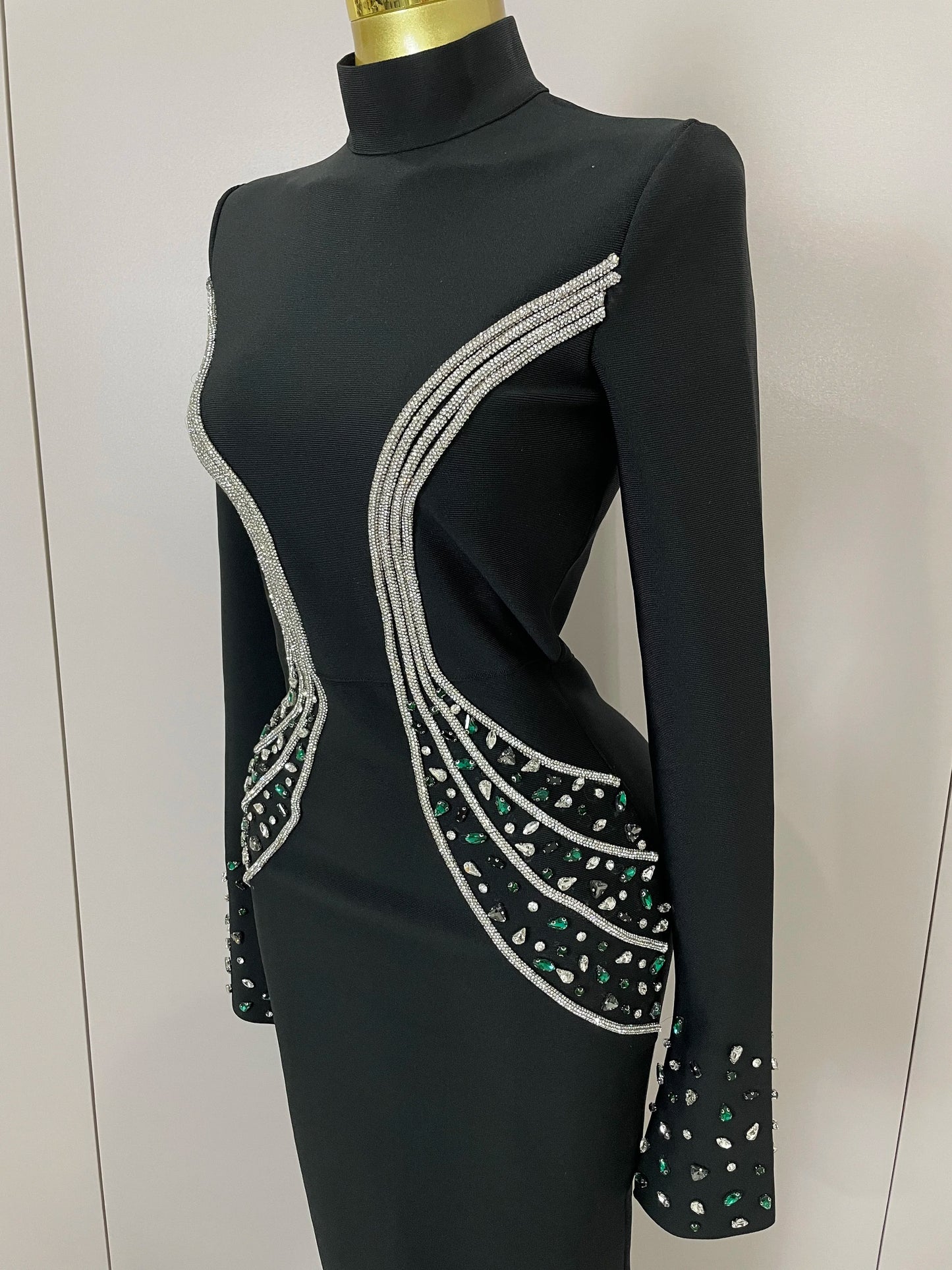 Women High Quality Black Color Long Sleeve Sexy Shiny Crystal Bodycon Long Bandage Dress Evening Birthday Party Cocktail Dress