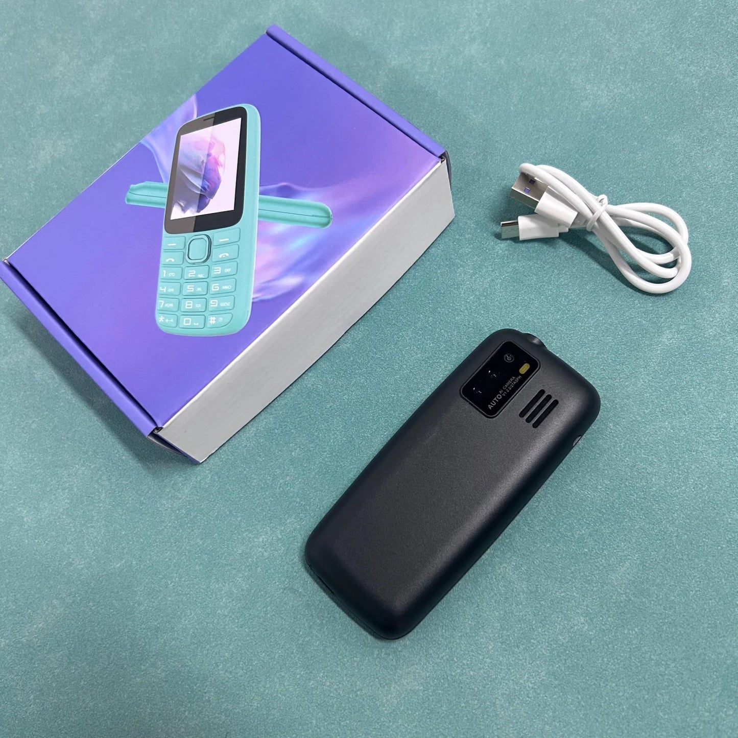C99(H11) 4G Button Phone 2.4inches TFT Screen Dual SIM Dual Standby Voice King Alarm Clock 1500mAh Battery Torch CellPhone