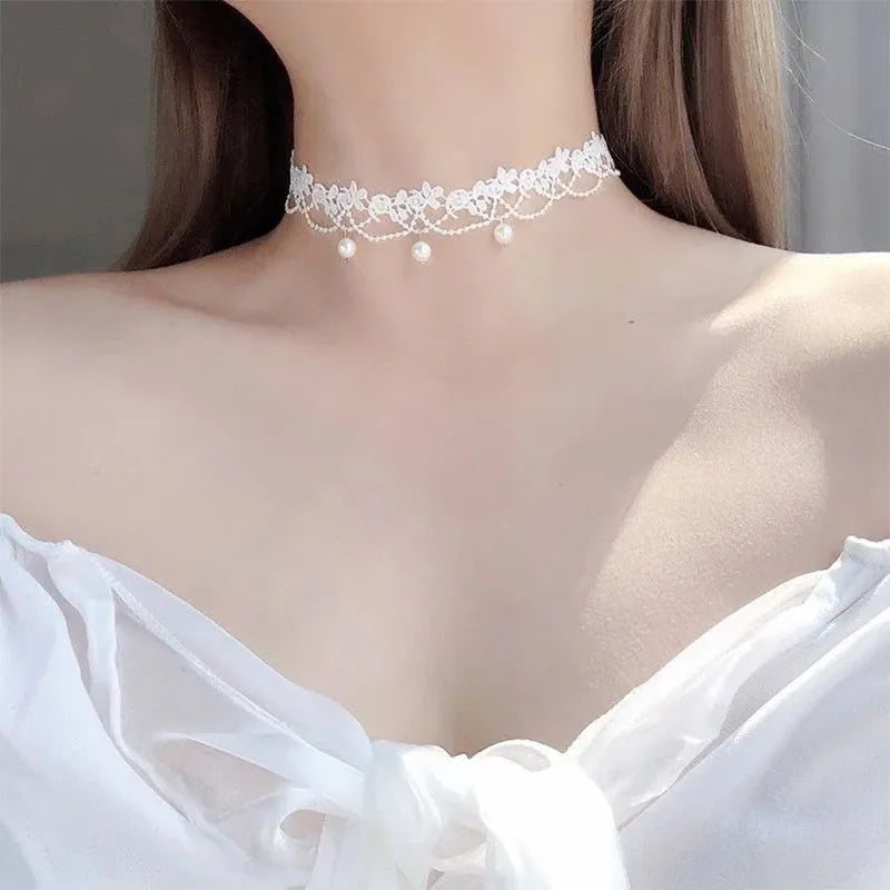 Sweet New Wavy Flower White Lace Imitation Pearl Pendant Clavicle Chain Choker Necklace for Women Wedding Jewelry
