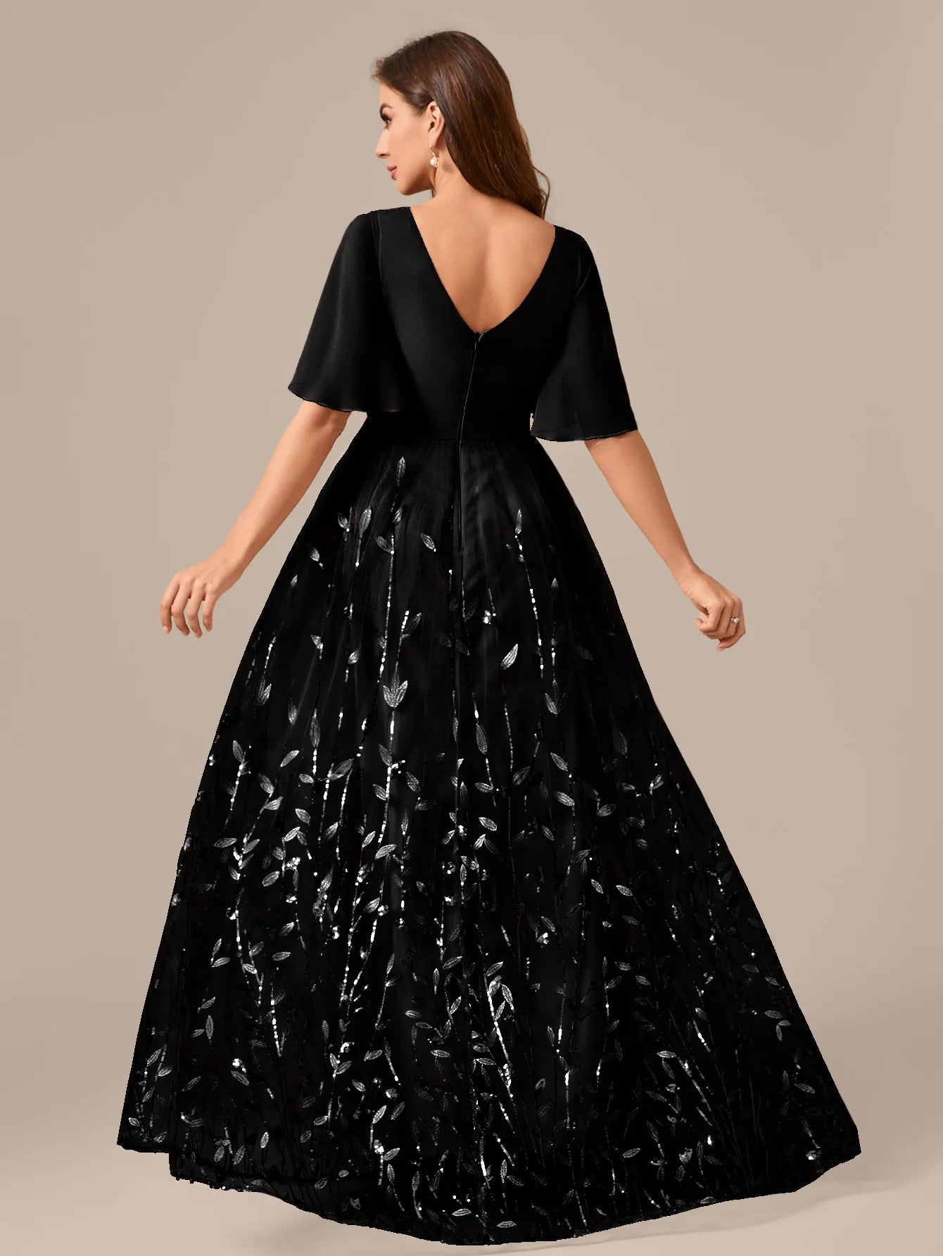 UNITHORSE Random Cutting V-neck Lace-Trimmed Sleeves Chest Pleats Leaf Pattern Tulle Patchwork Evening Dress