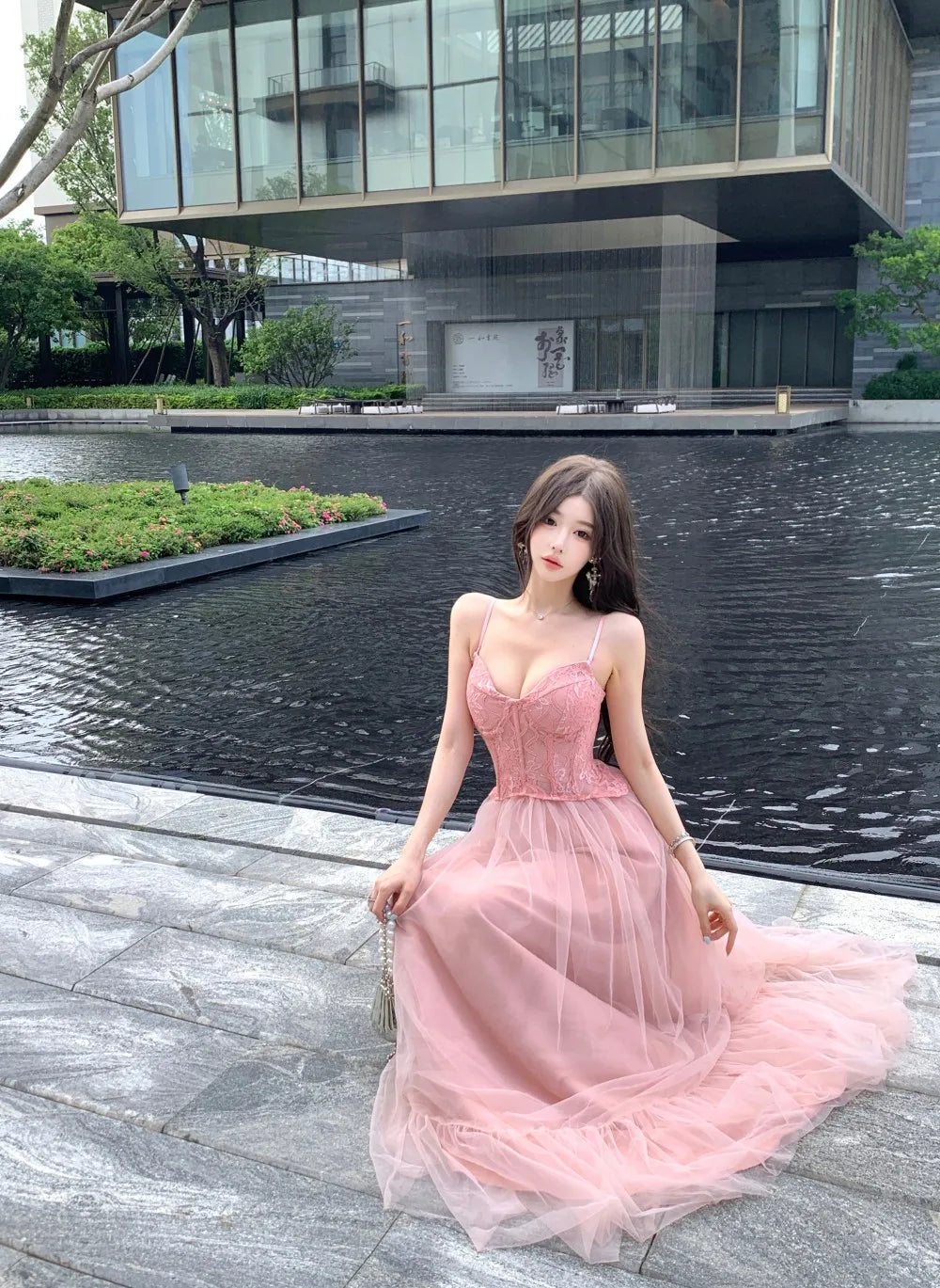 2025 French Elegant Luxury Evening Dress Women Chic Gown Fashion Mesh Lace Party Dresses Heavy Craftsmanship Boned Wedding Dress