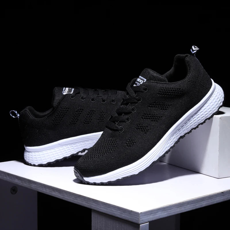 Breathable Women Running Shoes Lightweight Anti-slip Female Sports Shoes Outdoor Soft Women's Sneakers Lace Up Fashion Tennis
