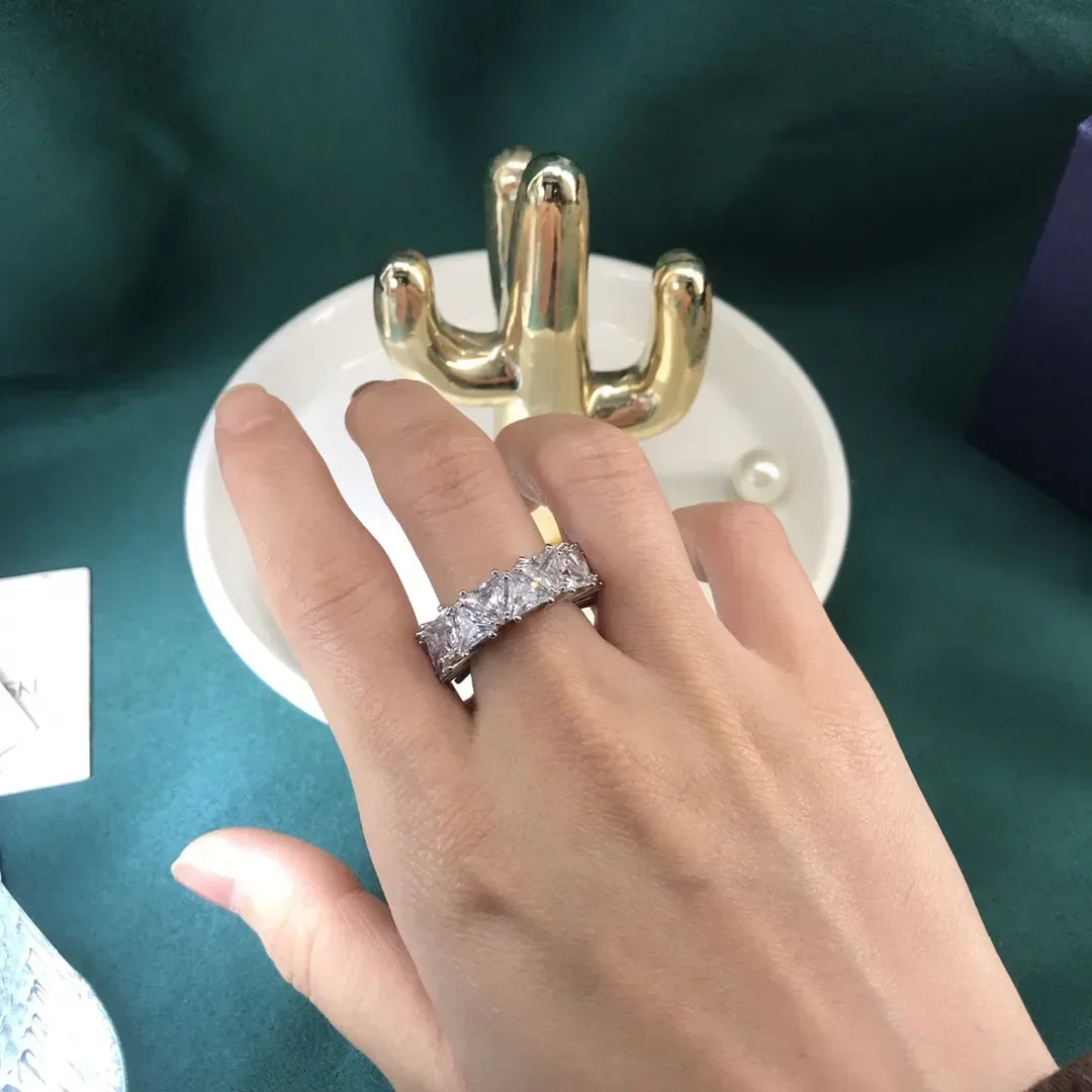 Rings Sales Trend Luxury Brand High Quality Jewelry Original Shiny Christmas Birthday Cocktail Party Engagement Gift for Women