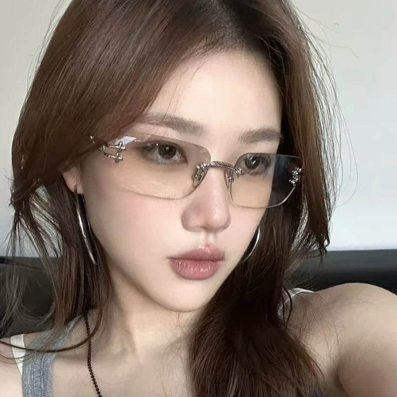 Punk Rimless Square Sunglasses Women Men Metal Bow Frame Luxury Designer Glasses Popular Shade Summer Travel Sun Glasses Eyewear