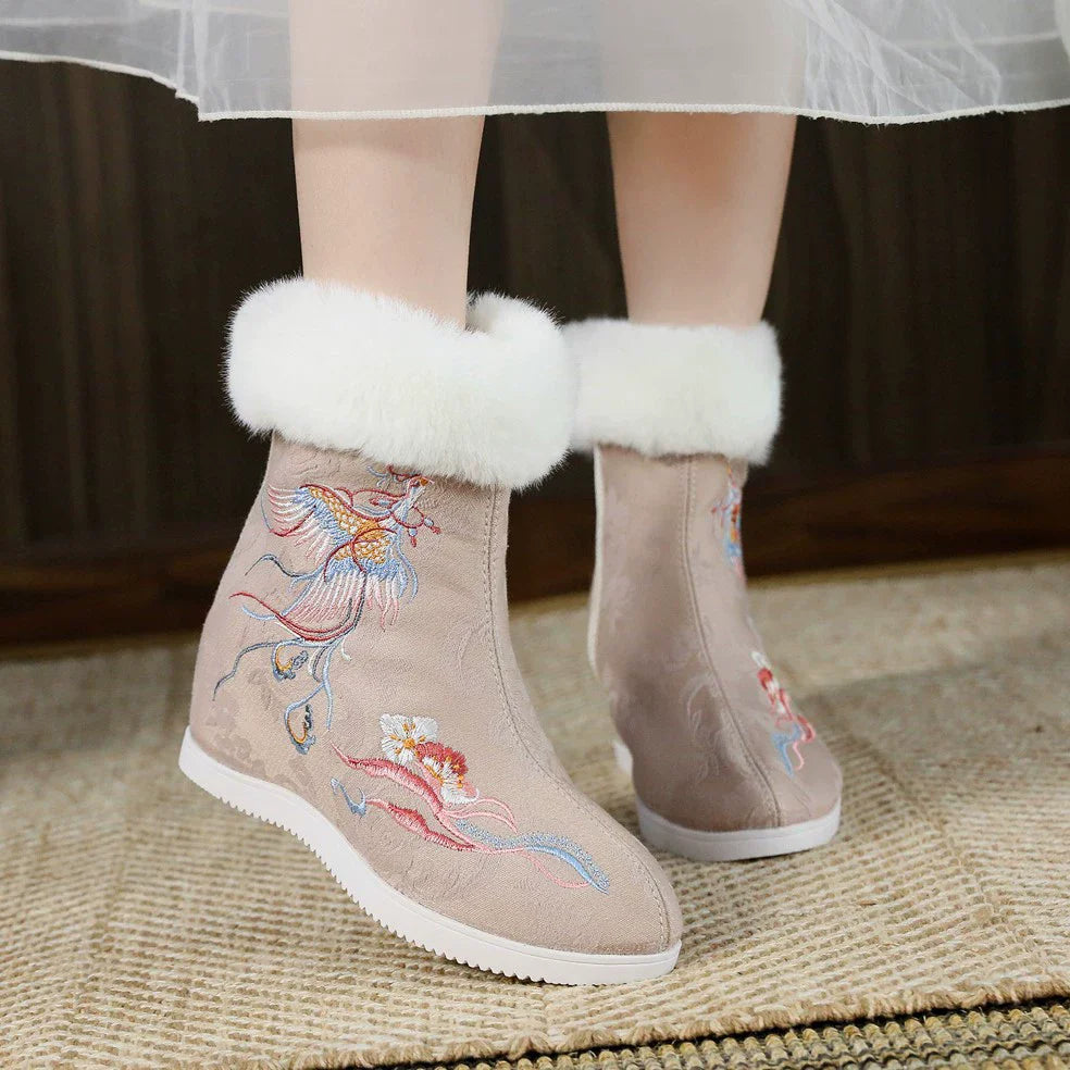 Winter Fashion Shoes Embroidered Fur Boots For Woman Bota Ancient Costume Botines Para Mujeres Hanfu Women's Boots Botas Mujer