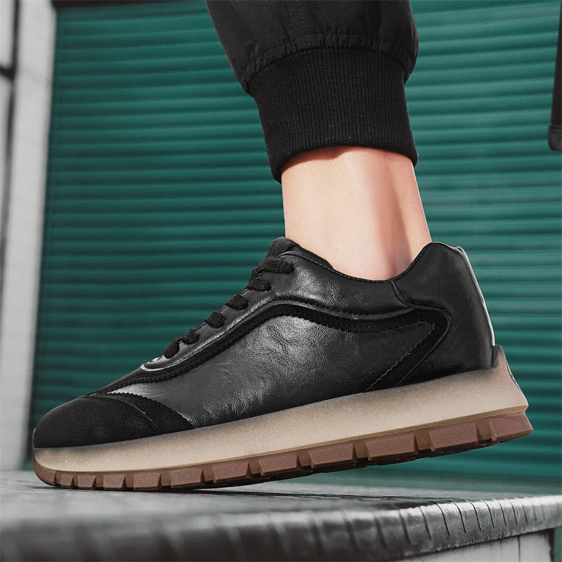 Classic Leather Casual Sneakers for Men Comfortable Sport Shoes High Quality Platform Shoes Lace Up Anti Slip Men Athletic Shoes