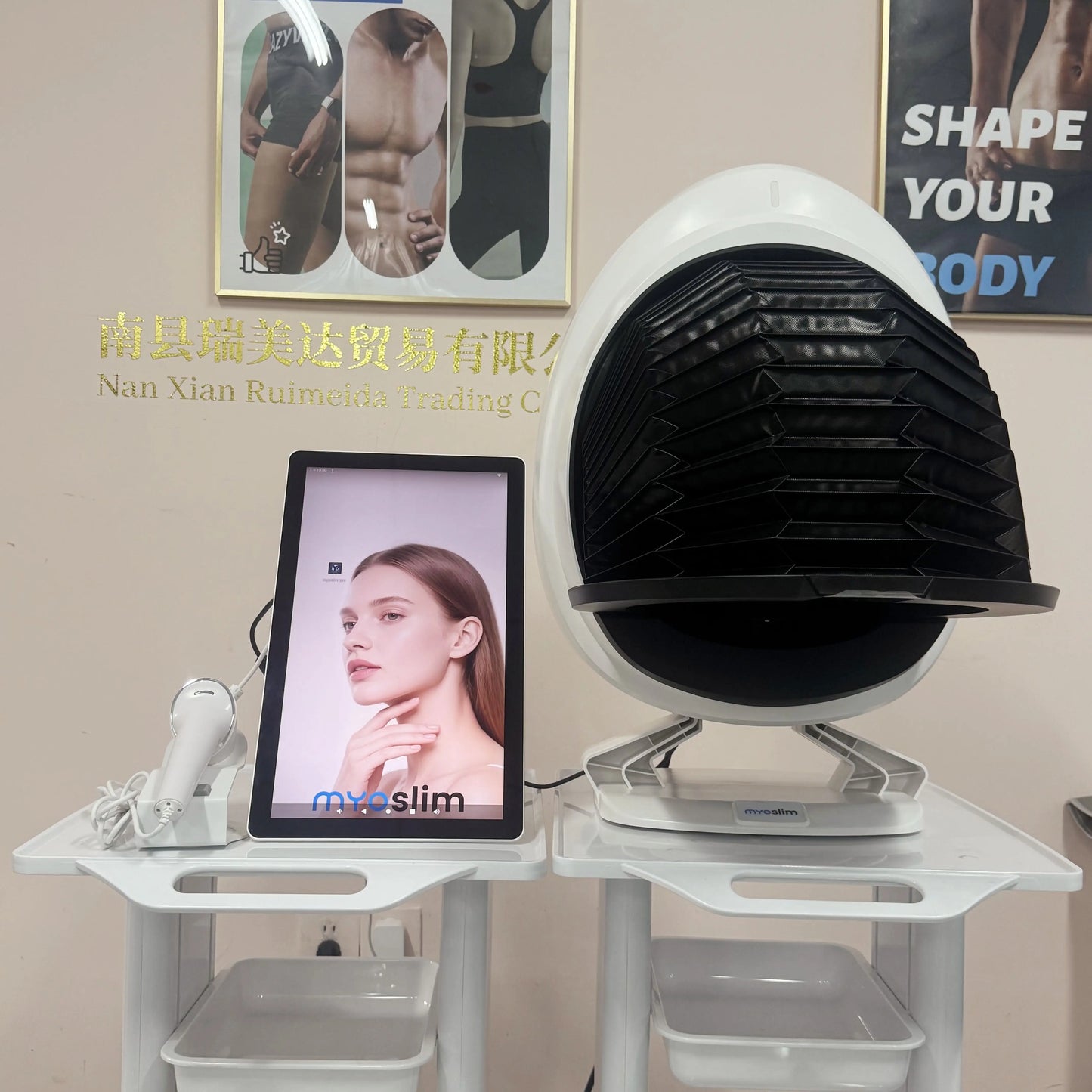 Q1 Pro Intelligent 3D Magic Skin Analyzer Mirror UV Wood Lamp Facial Skin Detection Scanner for Beauty Skin Analysis