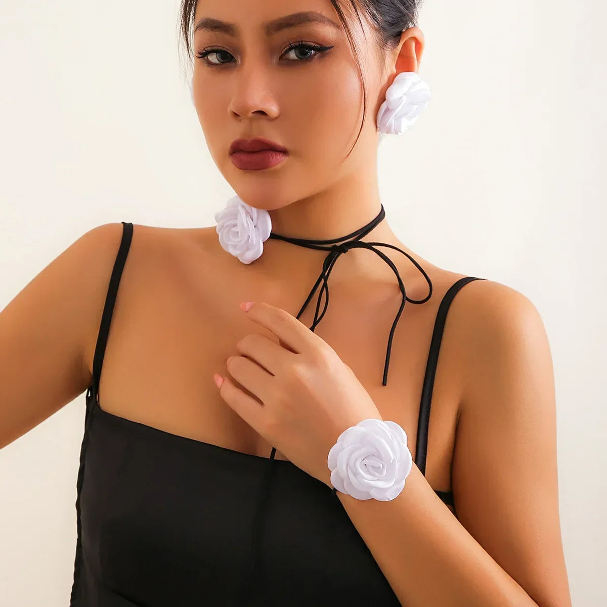 Women Adjustable Rope Choker Clavicle Chain Goth Y2K Romantic Rose Flower Necklace Bracelet Earrings Set