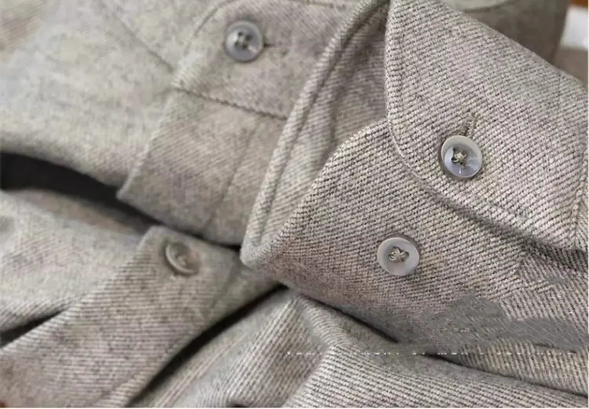Men's Fashionable Thick Standing Collar Shirt with a High-end Feel Soft and Warm on Top