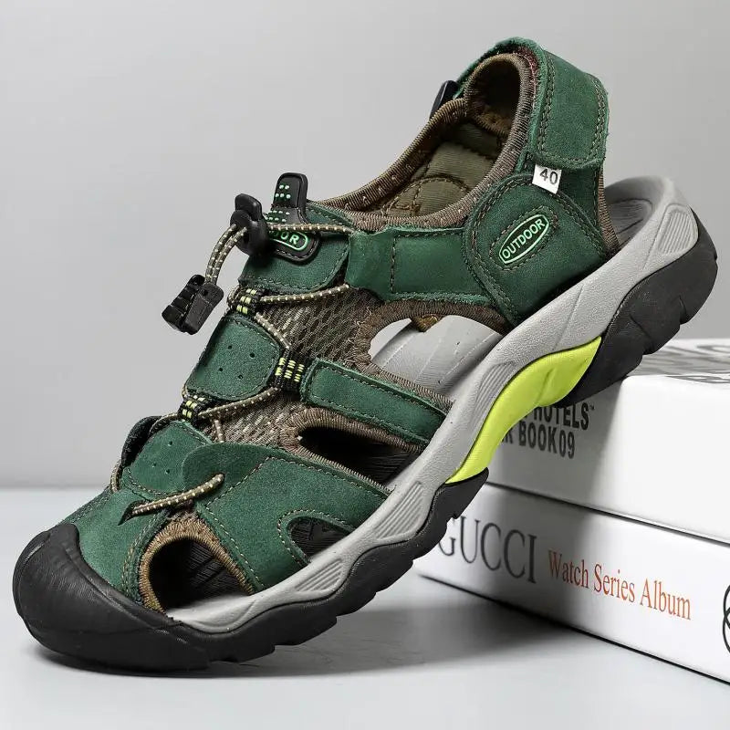 New Handmade Summer Sandals Men Breathable Leather Shoes Man Outdoor Men Sandals Antiskid Beach Sandals Hollow Shoes Fashion