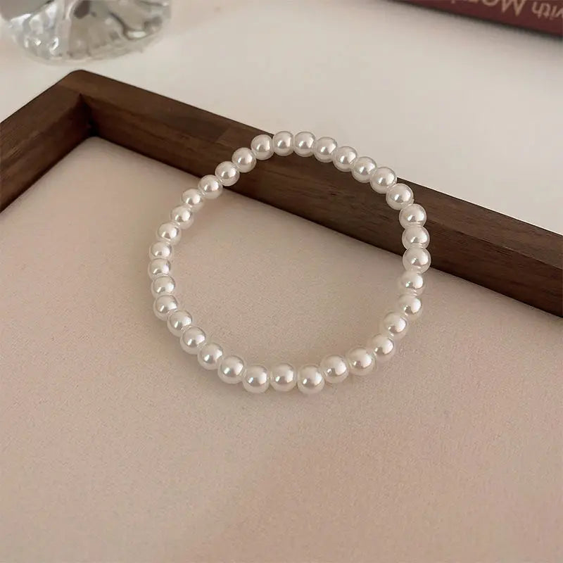 Elegant White Faux Pearls Beaded Bracelets for Women Adjustable Elastic Rope Bracelet French Luxury Hands Jewelry Accessories