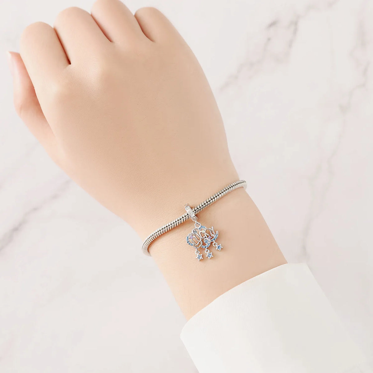 925 Sterling Silver Two-tone Symmetrical Angel Wing Pendant Necklace for Women Lucky Symbol Original Jewelry Party Couple Gift