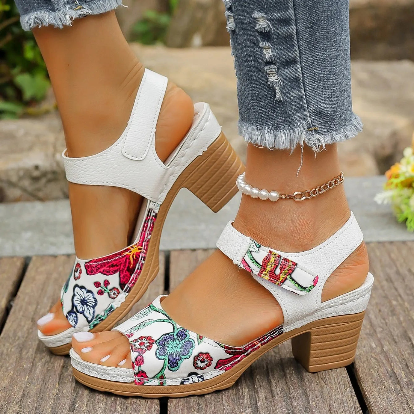 Women Platform Sandals 2024 Summer New Fashion Beach Sandals Comfortable Lightweight Outdoor Sandals Breathable Shoes for Women