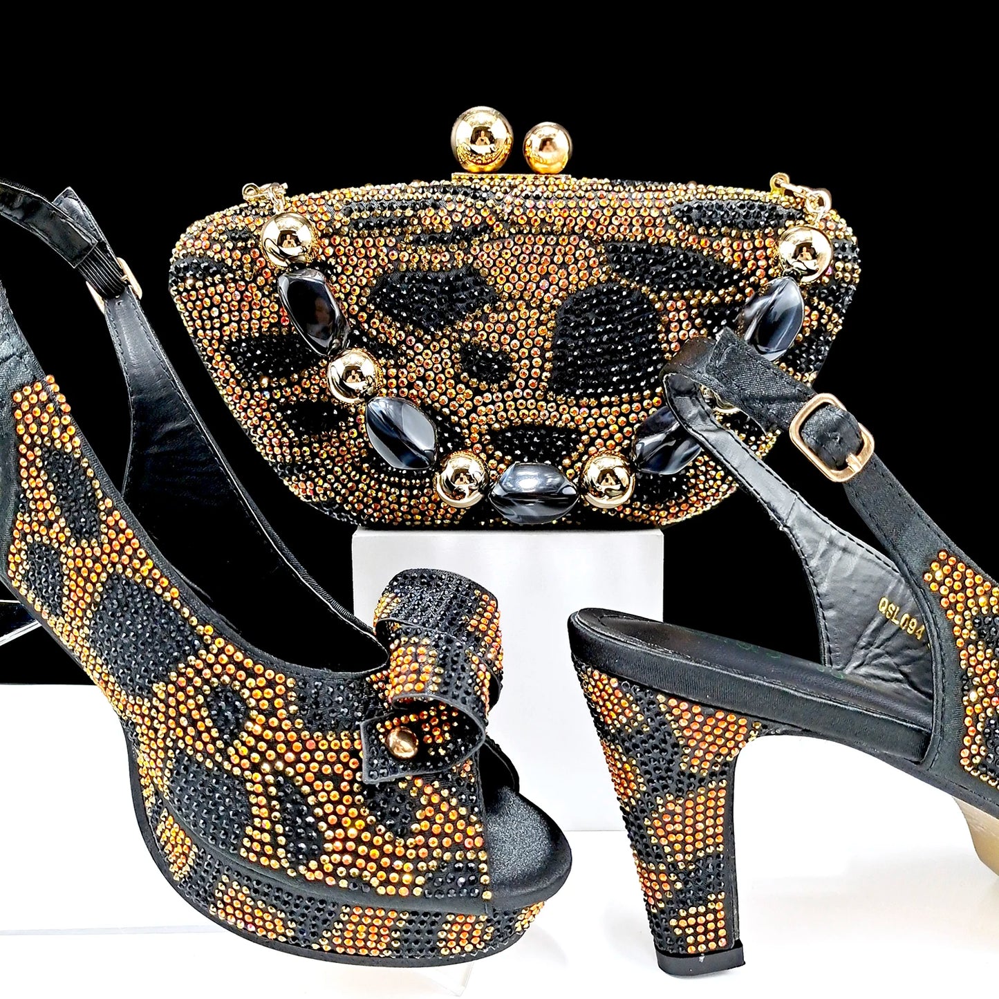 New Arrival Sky Blue Color Platform Design Party Wedding High Heel Peep Toe Lady Shoes and Bag Set and A Pair of Shoes
