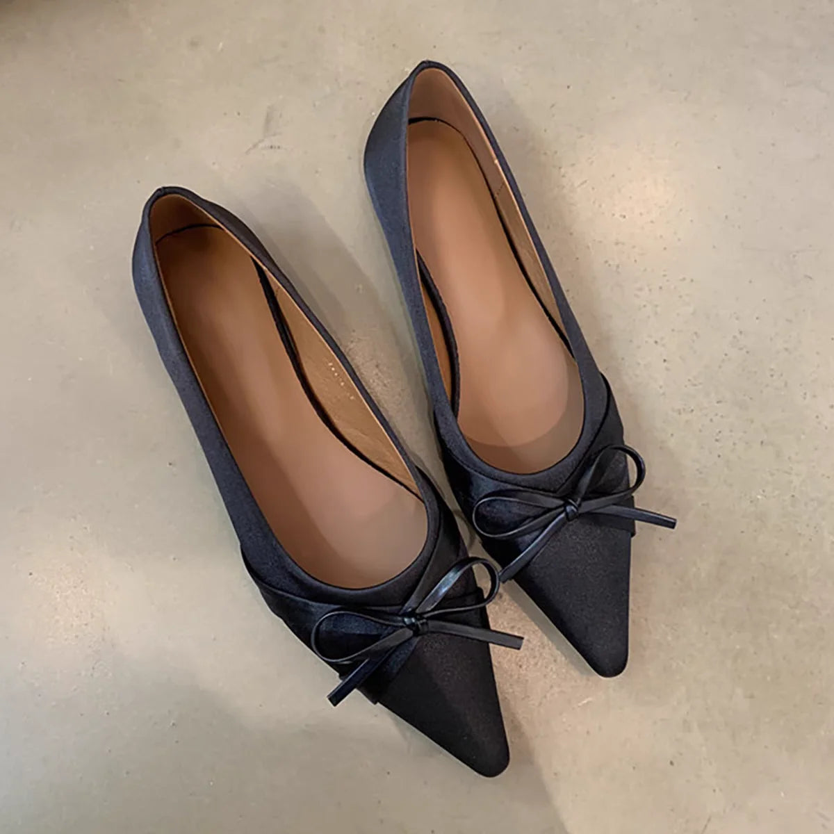 Women Flats 2024 New Bow Tie Flat Shoes for Women Ballerinas Pointed Toe Slip on Flat Lazy Loafers Casual Comfort Sneakers Women