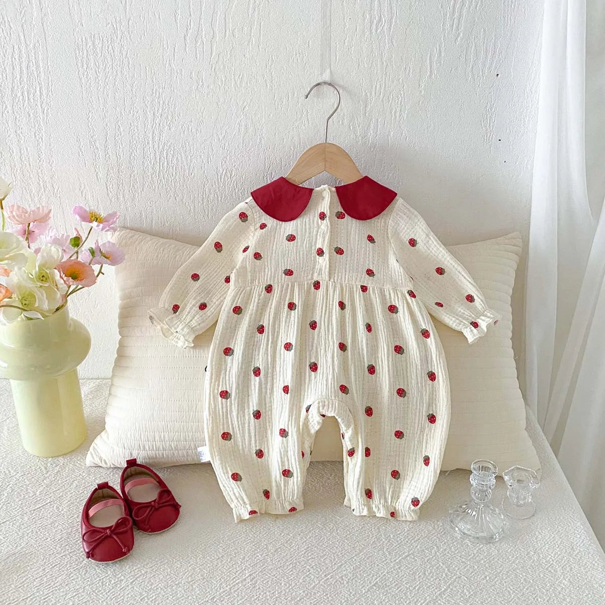 Instagram Spring and Autumn Baby Princess Jumpsuit Baby Girl Cherry Cotton Long Sleeve Jumpsuit, Perfect for Going Out.