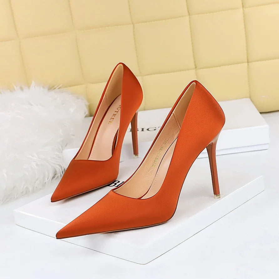 Large Size 43 Pointed Shoes Woman Pumps Professional OL High Heels Office Shoes Silks Satins Women Heels Stilettos Ladies Shoes