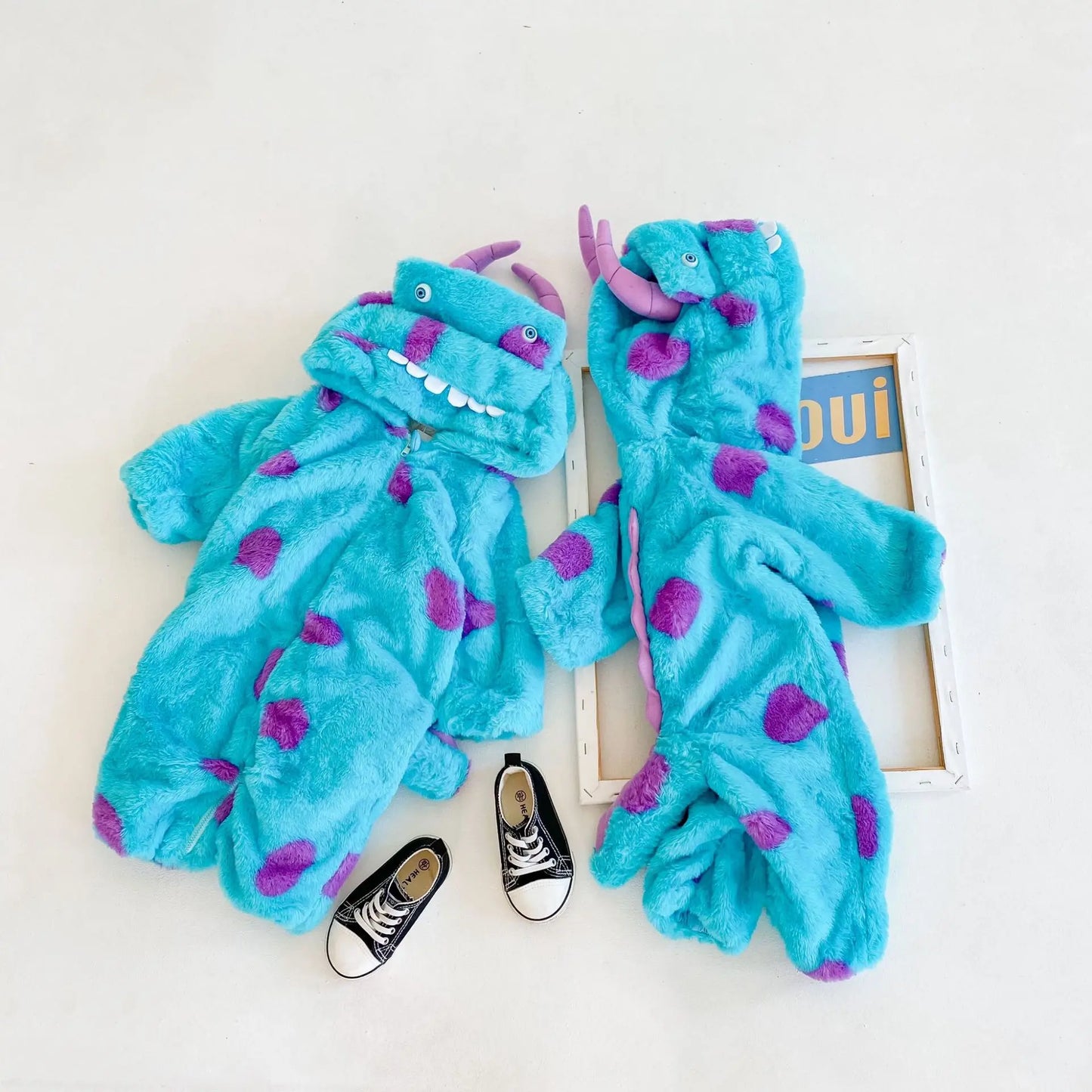 Newborn baby romper Sullivan monster cartoon shooting suit children thick autumn winter clothes cute animal pajamas Monsters Inc