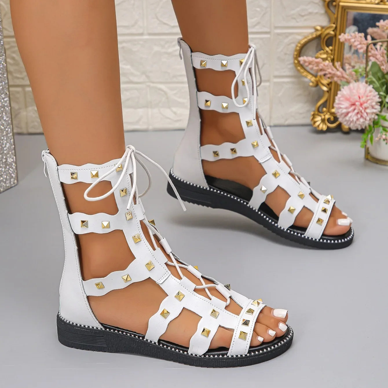 Women Sandals 2025 New Fashion Summer Women Sandals Hollow Round Head Cross Strap Casual Flat Shoes for Women Zapatos De Mujer