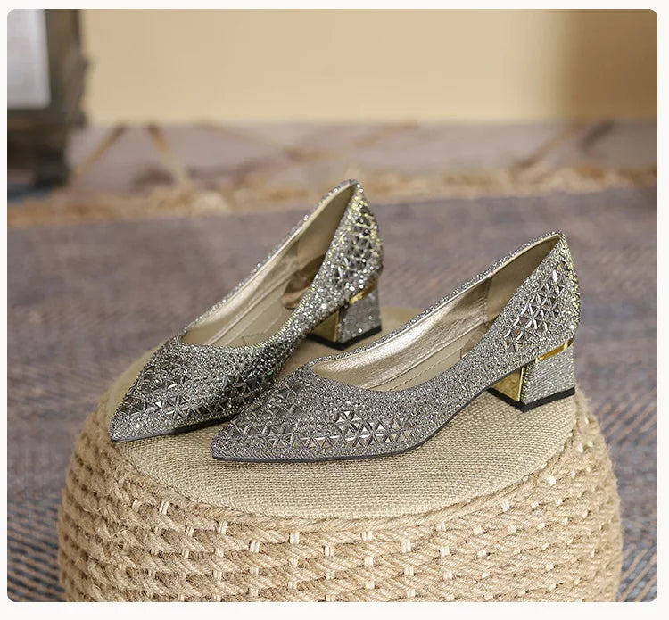 Sequines Cloth Gold rivets pumps women pointed toe glitter med-high heels shoes metal heeled female tacones elegant OL shoes