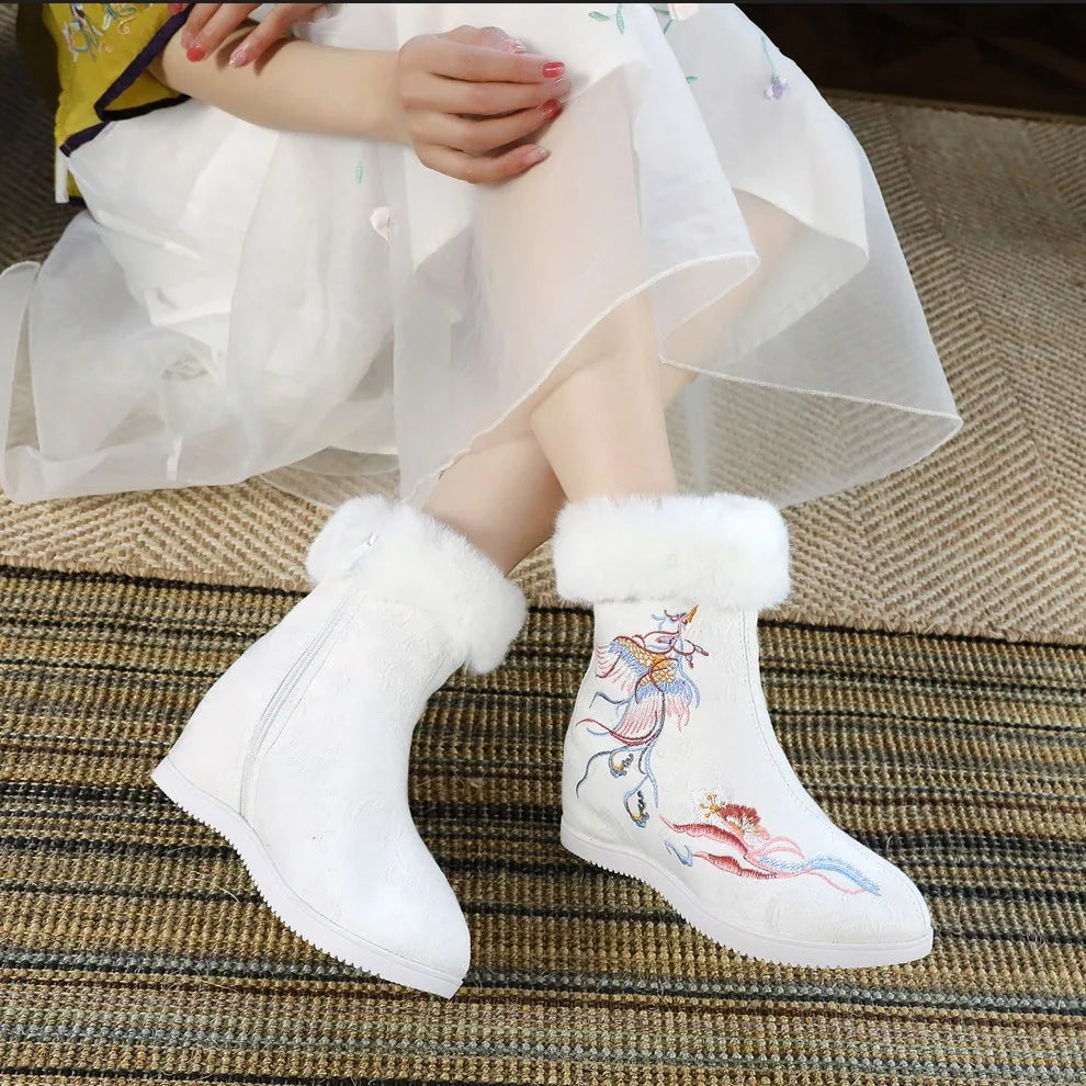 Winter Fashion Shoes Embroidered Fur Boots For Woman Bota Ancient Costume Botines Para Mujeres Hanfu Women's Boots Botas Mujer