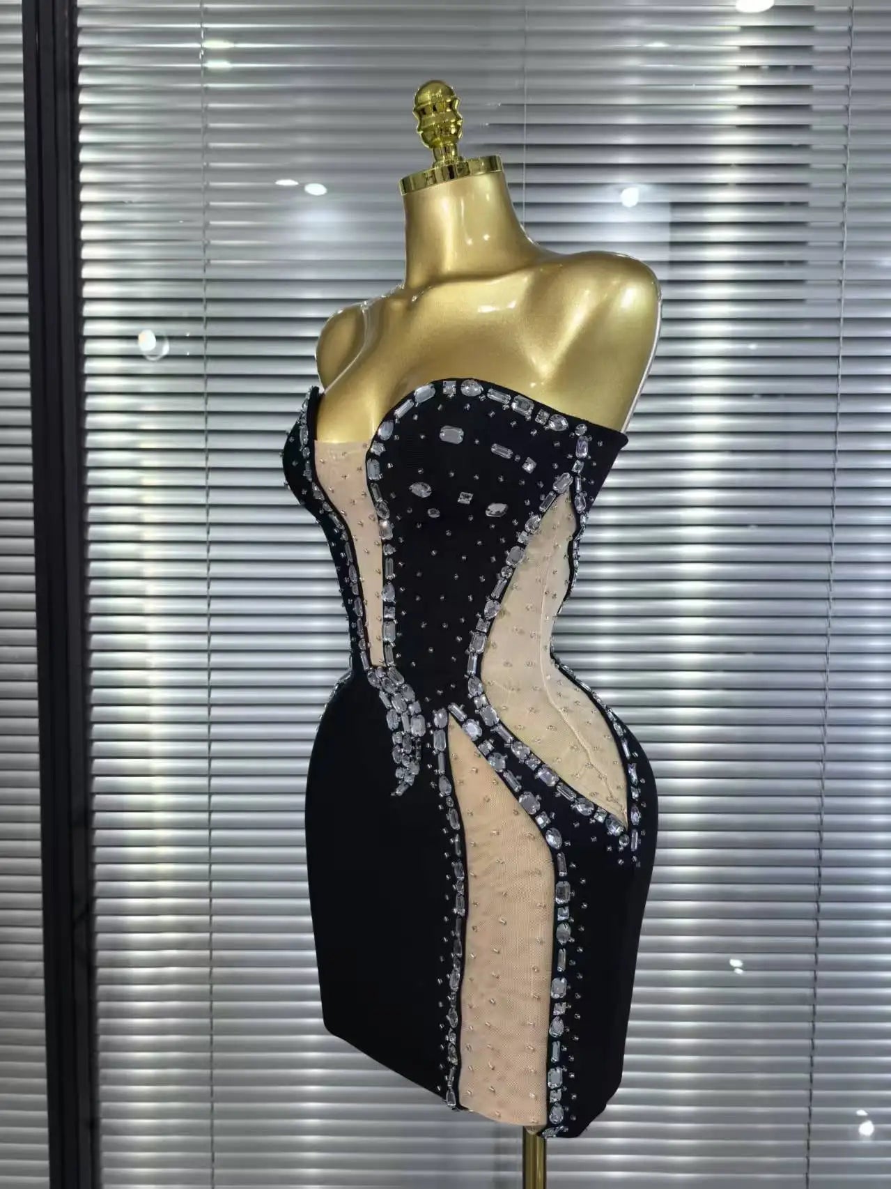 White Black Women Sexy Strapless Shinning Crystal Bodycon Mini Bandage Dress Nightclub Party Celebrate Birthday Cocktail Dress
