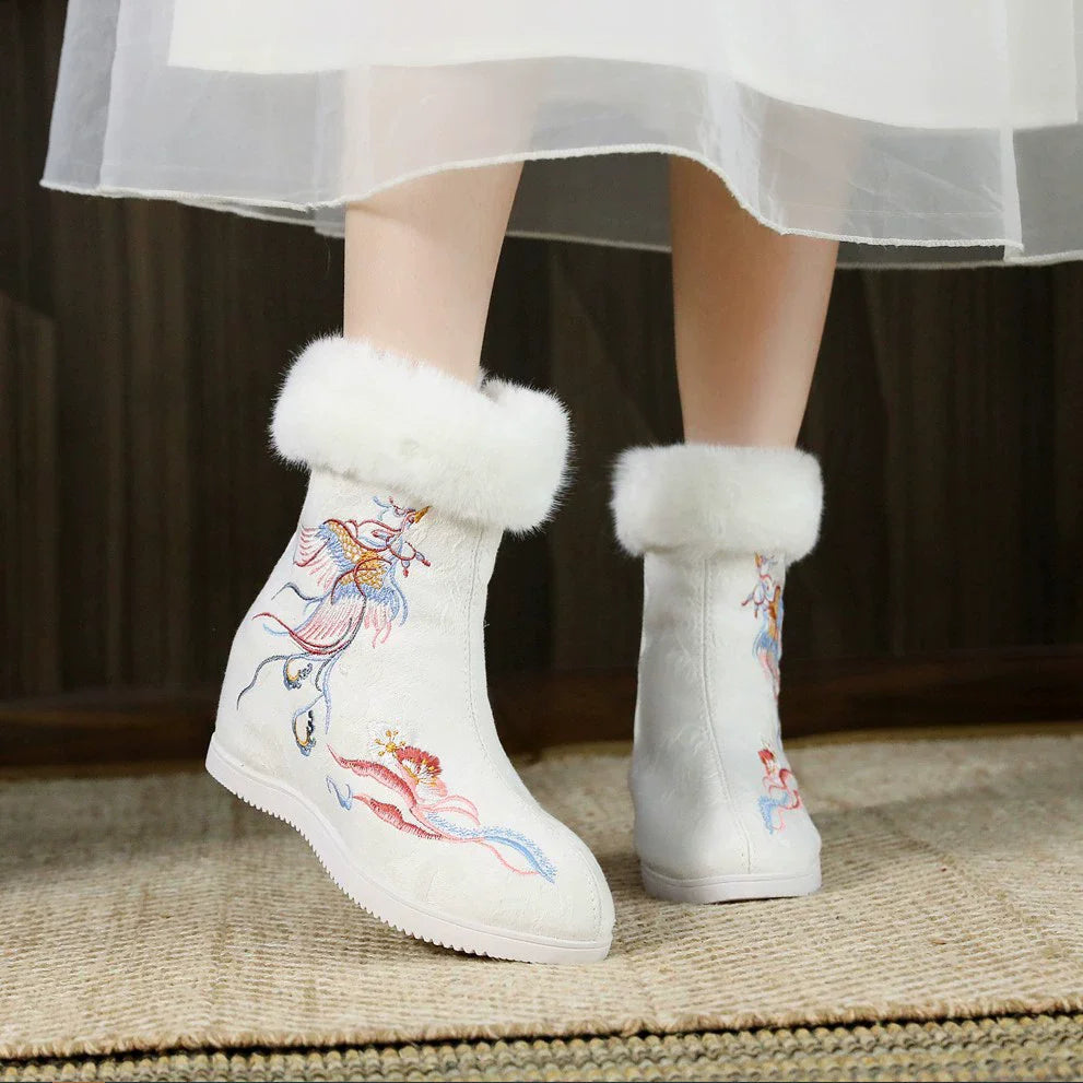 Winter Fashion Shoes Embroidered Fur Boots For Woman Bota Ancient Costume Botines Para Mujeres Hanfu Women's Boots Botas Mujer