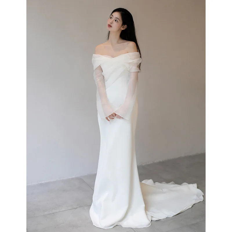 2026 Summer New One Shoulder Satin Light Wedding Dress French Travel Photography Bridal Temperament Simple and Slim Fit Dress