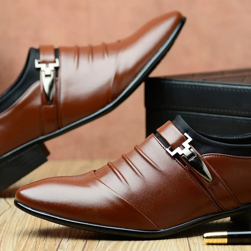 New Men's Slip-On Business Casual Shoes Large Size Fleece Lined Leather Shoes Wear Resistant Rubber Outsole Low Cut Ankle High