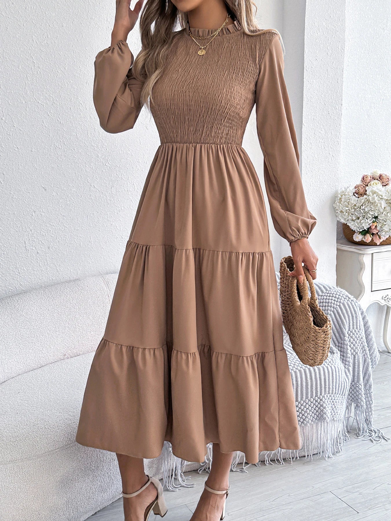 Women's Spring Vacation Solid Color Round Neck Long Sleeve Midi Dress with Ruffled Waist