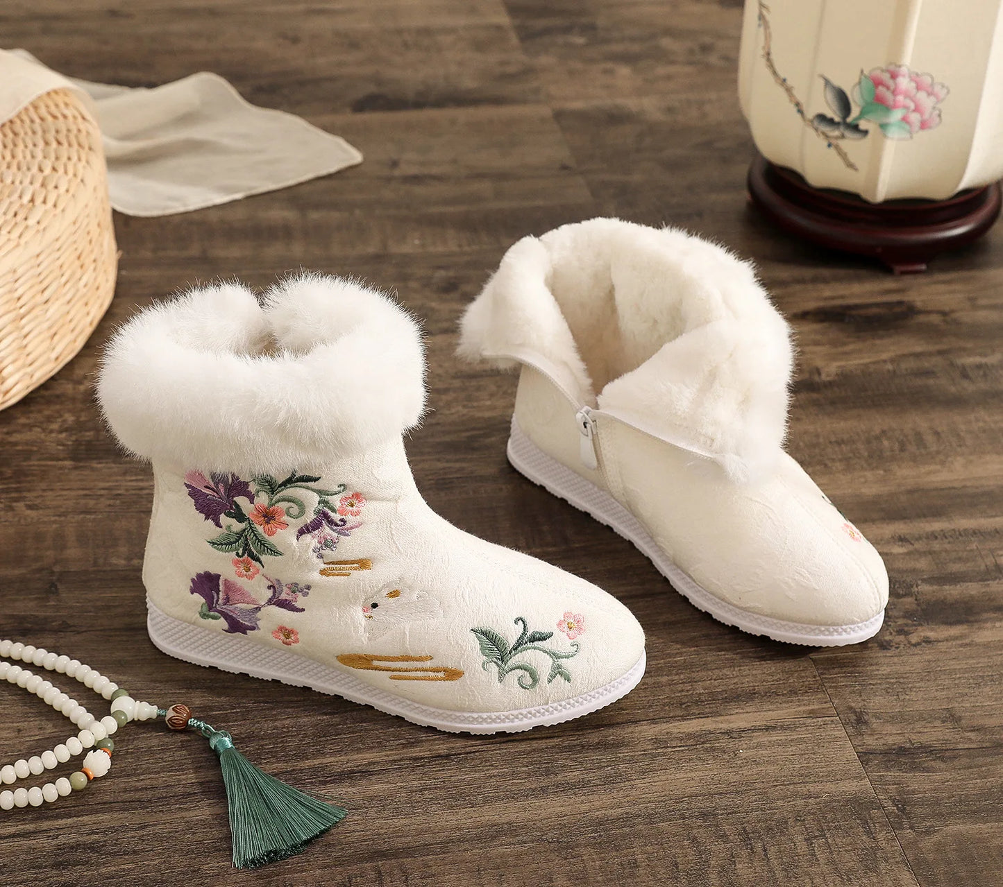 Winter Fashion Shoes Embroidered Fur Boots For Woman Bota Ancient Costume Botines Para Mujeres Hanfu Women's Boots Botas Mujer