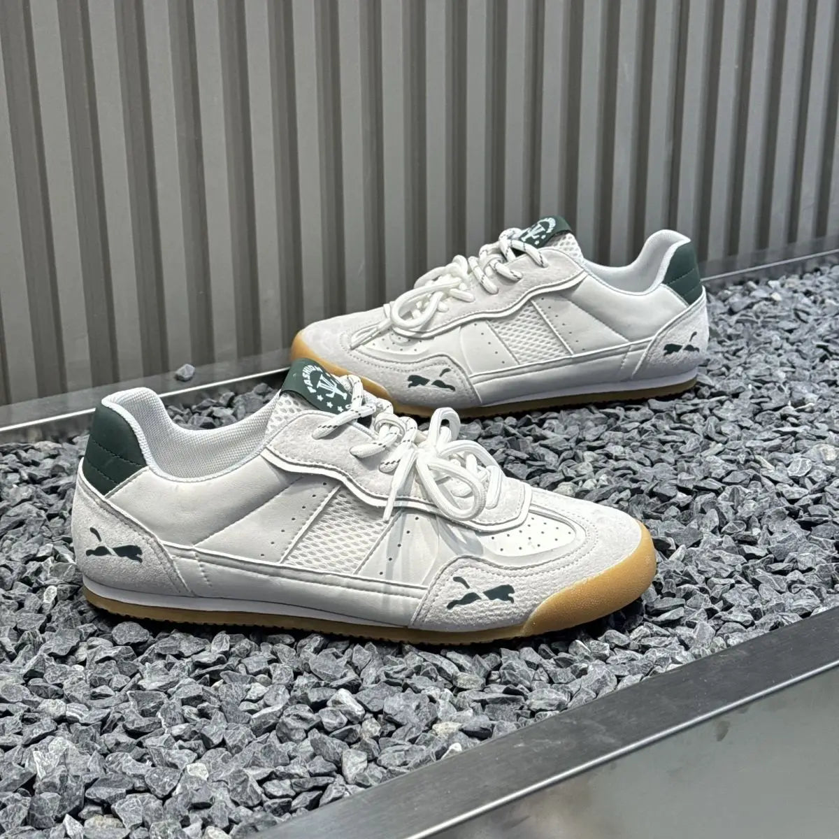 Leather Casual Shoes Men Running Shoes Outdoor Breathable Man Walking Lightweight Comfortable White Sneakers Tennis Sport Shoes