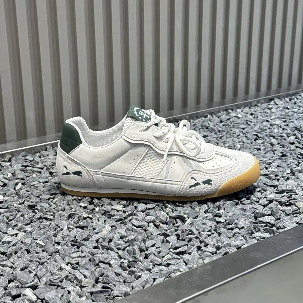 Leather Casual Shoes Men Running Shoes Outdoor Breathable Man Walking Lightweight Comfortable White Sneakers Tennis Sport Shoes