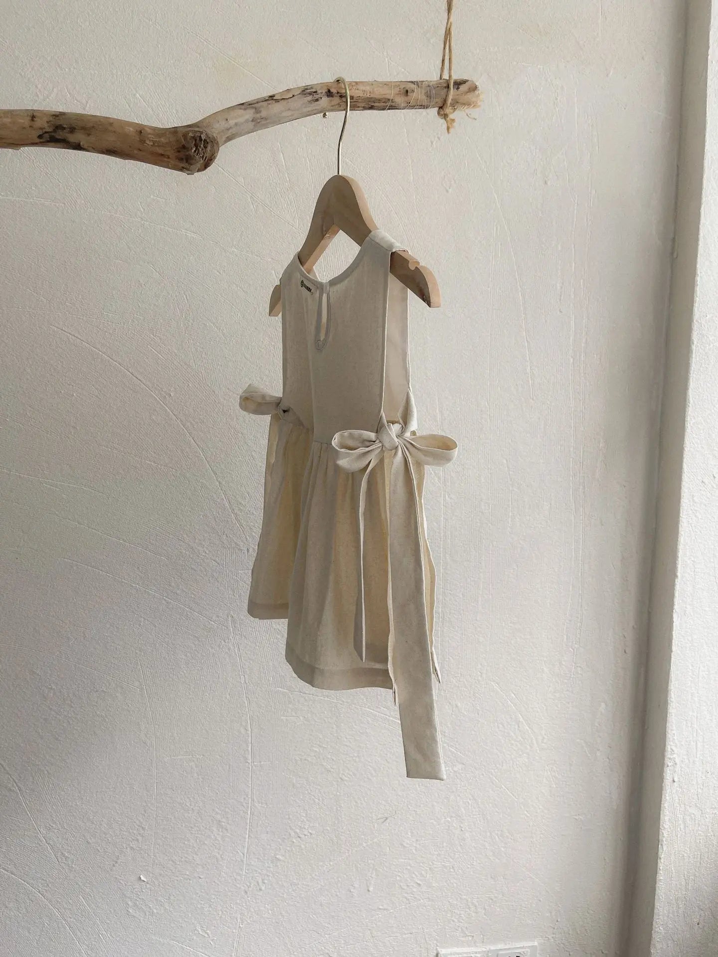 7618-1 Girl Baby Dress  Autumn New Flowers Embroidered Girl's Dress Butterfly Strap Apron Sleeveless Suspender Dress
