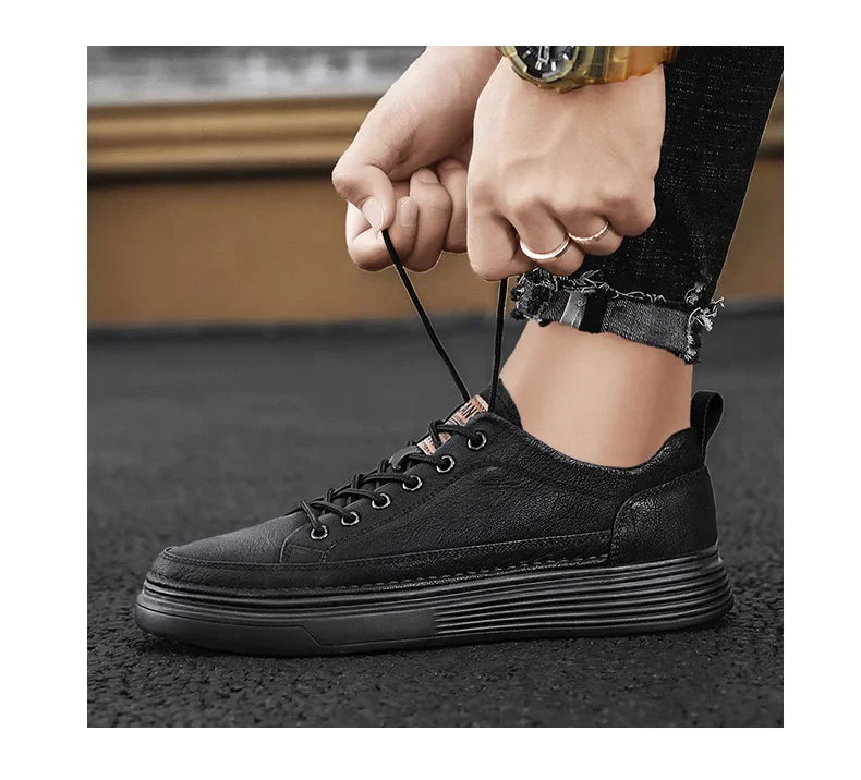 Autumn Black Sneakers Men Fashion Lace Up Flat Casual Sport Shoes All-match Outdoor Lightweight Homme Running Shoes