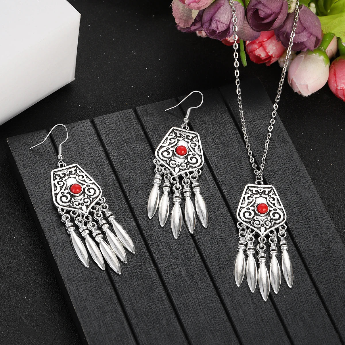 2023 Indian Jewelry Set Ethnic Silver Plated Geometric Carved Tassel Earring Necklace Women's Blue Turquoises Chain Jewelry