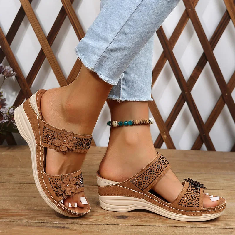 Summer Women Slippers Women's Shoes Retro Roman Sandals Women Pu Casual Flower Wedge Sandals Platform Slippers Heel Plus Size