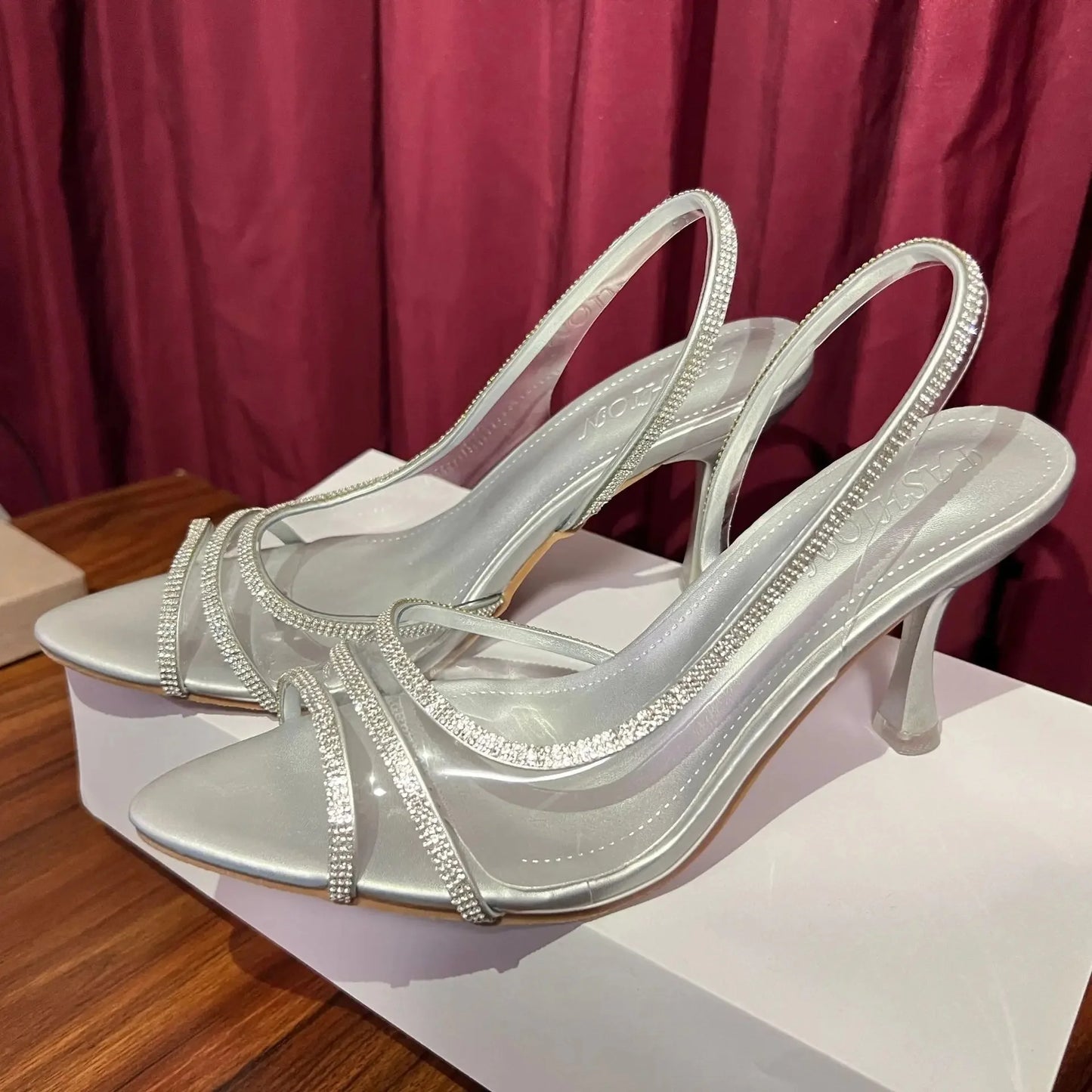 Transparent Water Diamond Women's Sandals Summer 2025 New Style Versatile Fish Mouth Pointed Toe Elegantly Exposed Toe Stiletto