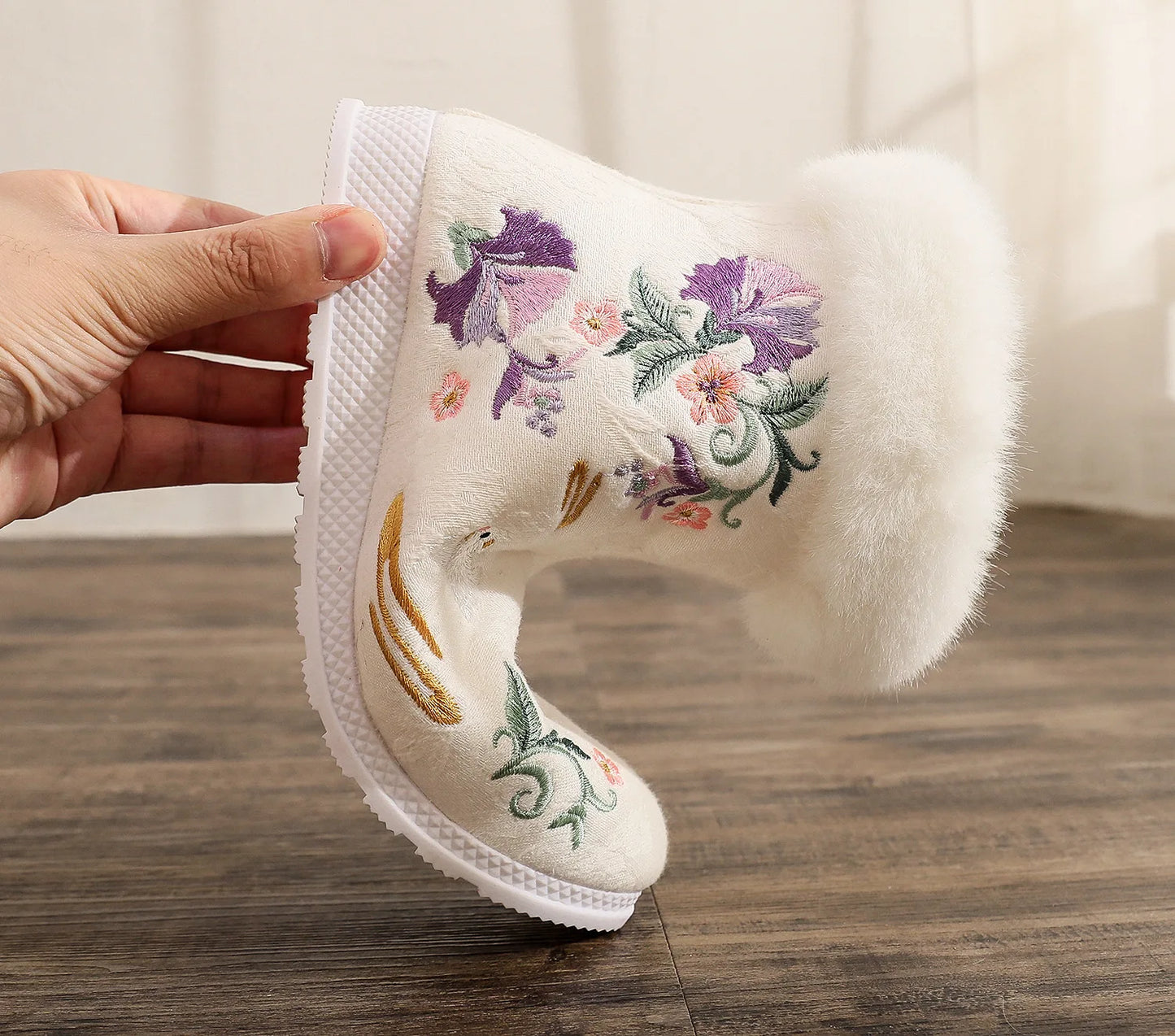 Winter Fashion Shoes Embroidered Fur Boots For Woman Bota Ancient Costume Botines Para Mujeres Hanfu Women's Boots Botas Mujer
