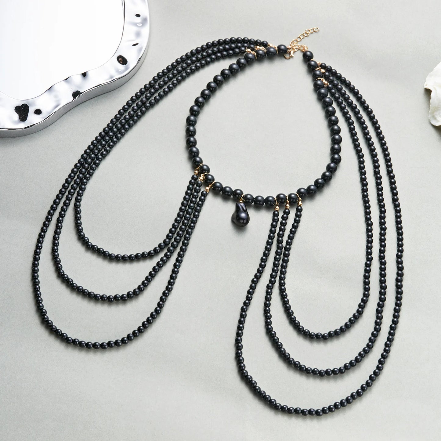 Elegant Multi-Layered Pearl Shoulder Chain Necklace for Women Luxury Wedding Dinner Body Chain Bridal Accessory