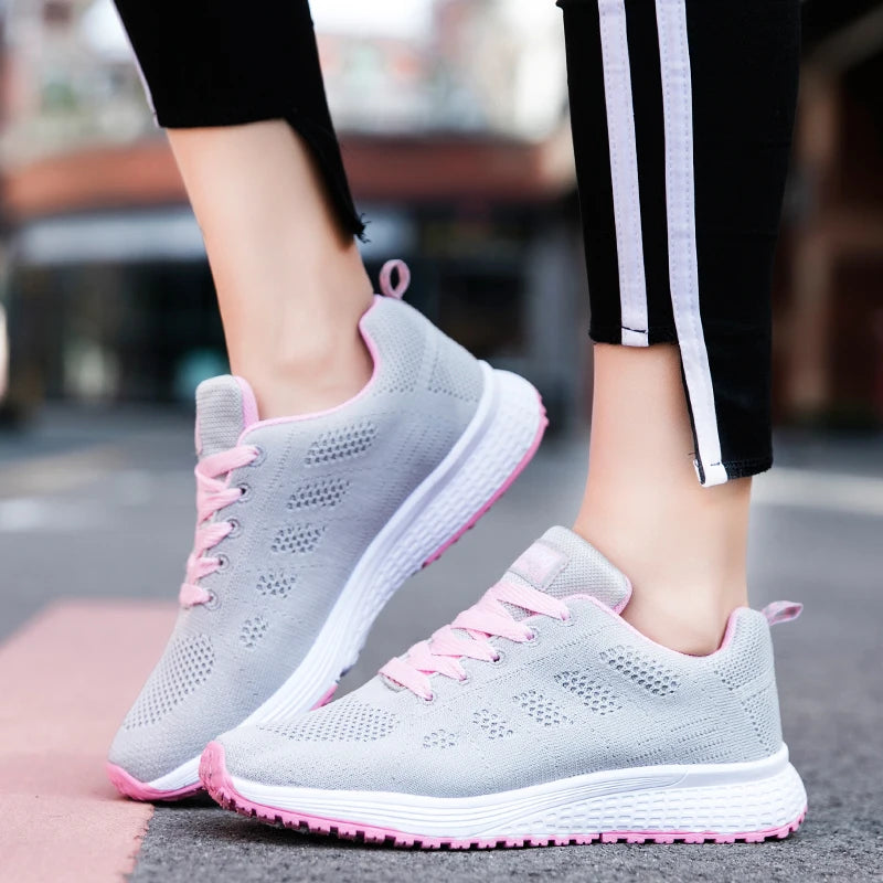Breathable Women Running Shoes Lightweight Anti-slip Female Sports Shoes Outdoor Soft Women's Sneakers Lace Up Fashion Tennis