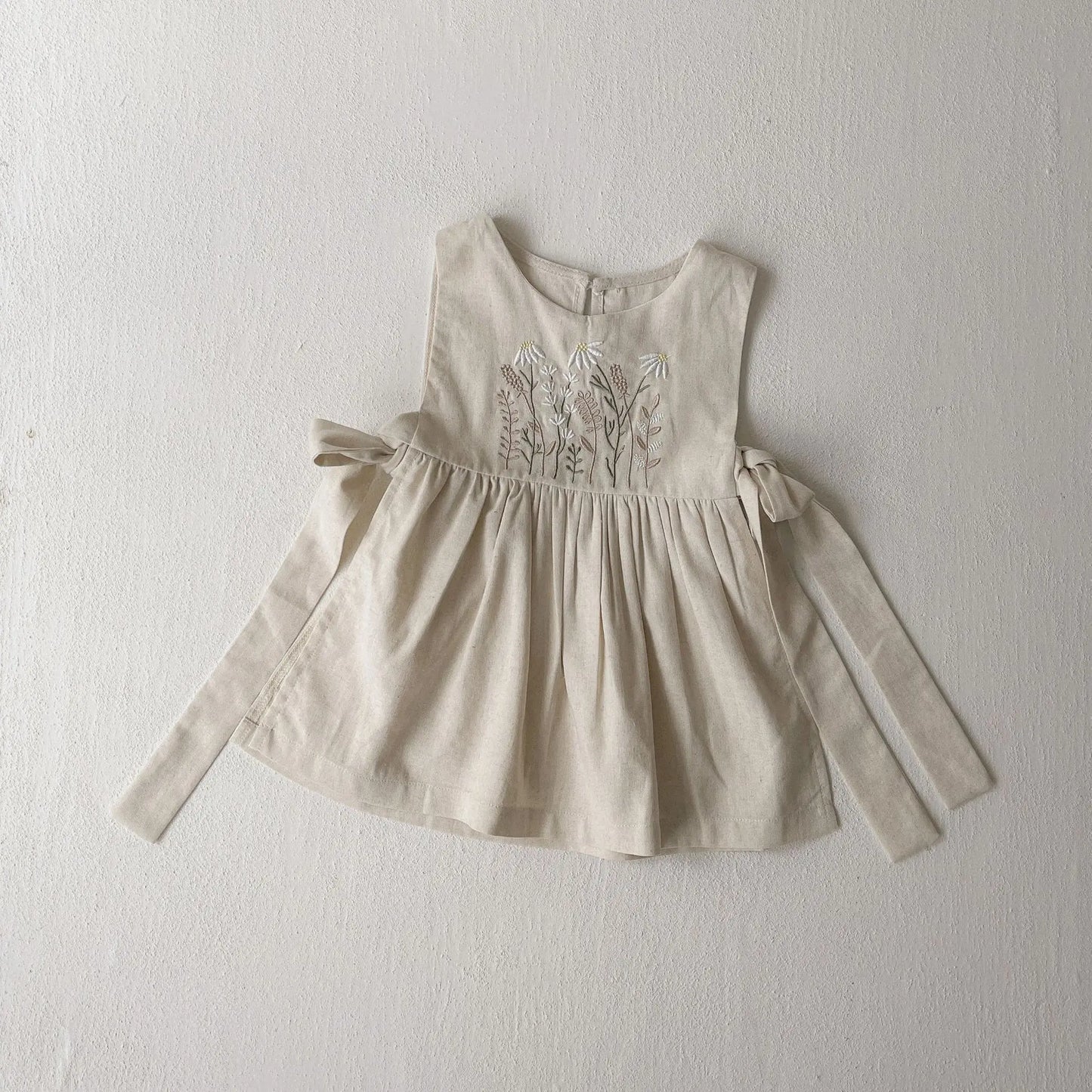 7618-1 Girl Baby Dress  Autumn New Flowers Embroidered Girl's Dress Butterfly Strap Apron Sleeveless Suspender Dress