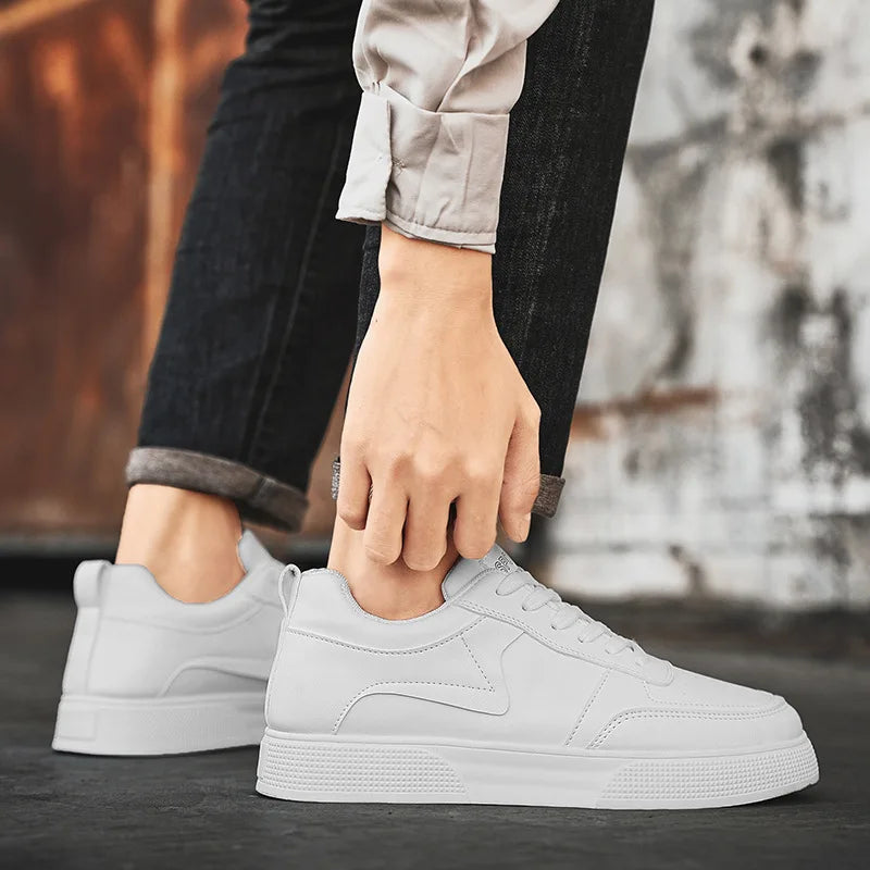 New plus size men's casual sports shoes versatile Korean version thick soled height increase white shoes student board shoes