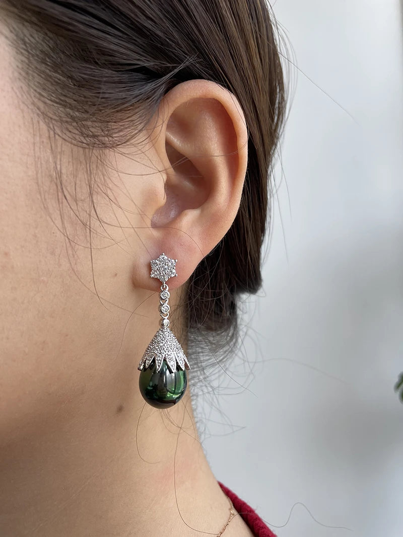 SENYU Luxury Emerald Color Water Drop Shell Pearl Drop Earrings Shiny Women Zircon Earrings for Wedding Brides Jewelry Gifts
