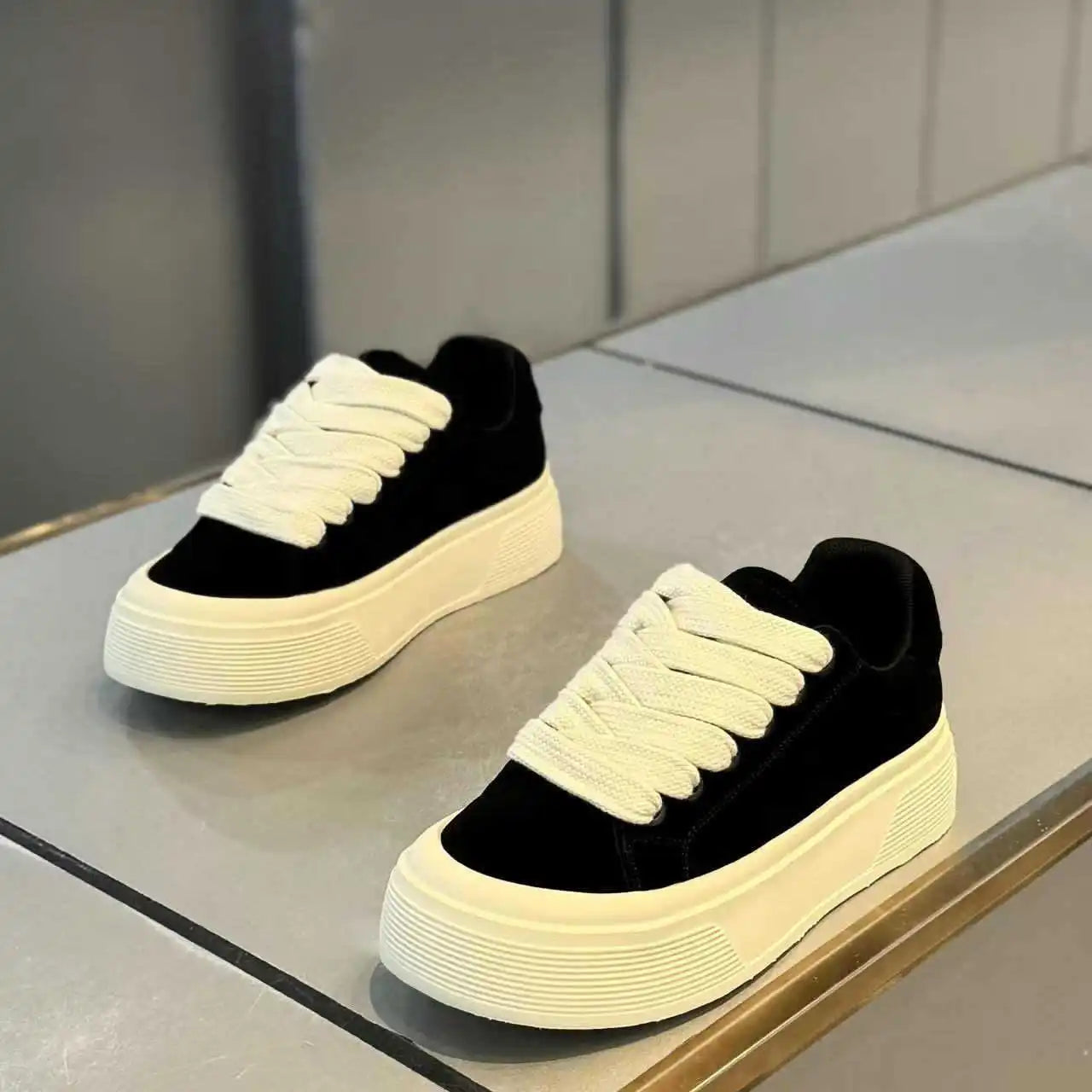 Men Vulcanized Shoes 2025 Autumn Outdoor Fashion Running Shoe Casual Sneaker Thick Sole Anti Slip Sport Shoes Zapatos Hombres