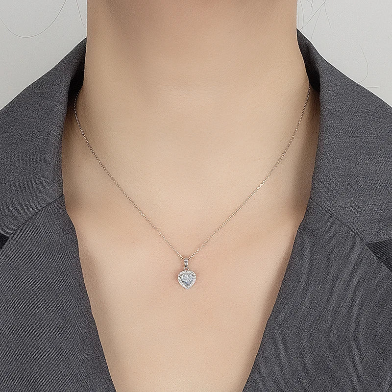 PERFANY 1CT Heart Cut Moissanite Necklace for Women S925 Pure Silver Sparkling Diamond Pendant Fashion Jewelry Party Gift