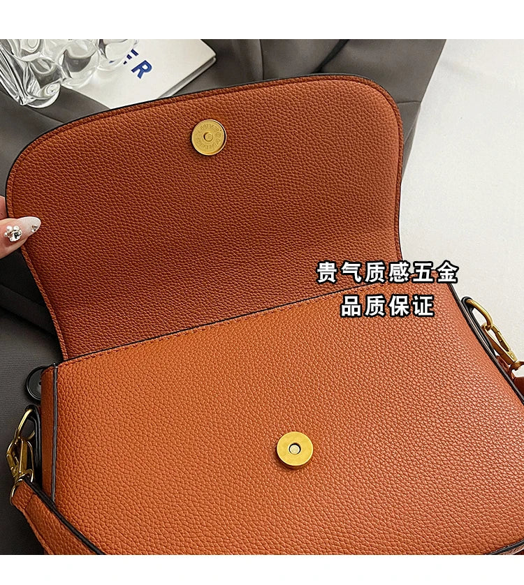 Elegant Women Luxury Leather Designer Fashion Shoulder Bag High End Tote Handbag For Fashionable Urban Daily Use