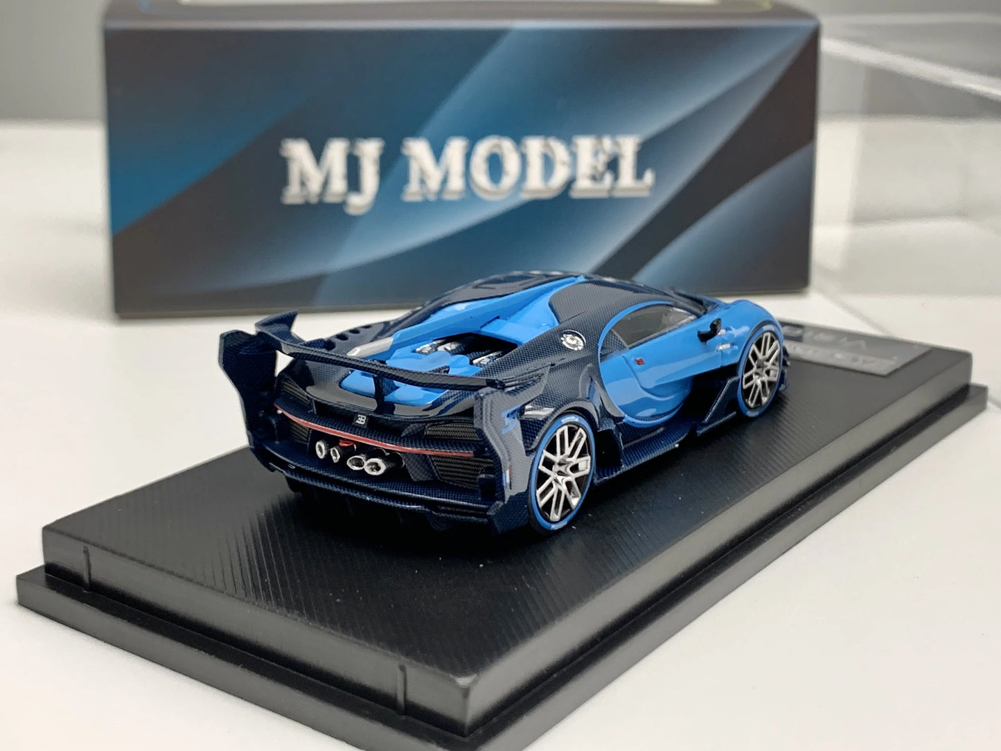MJ 1:64 BUGATTI VISION GT Alloy Car Model Collection Ornament